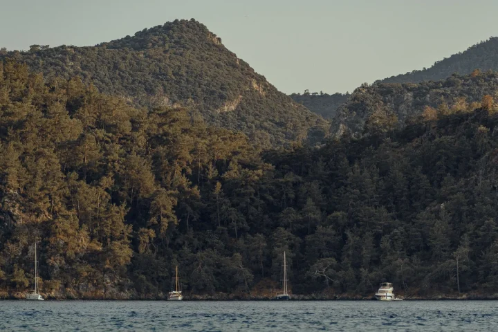 Voilier en mer pour illustrer croisière goélette Turquie