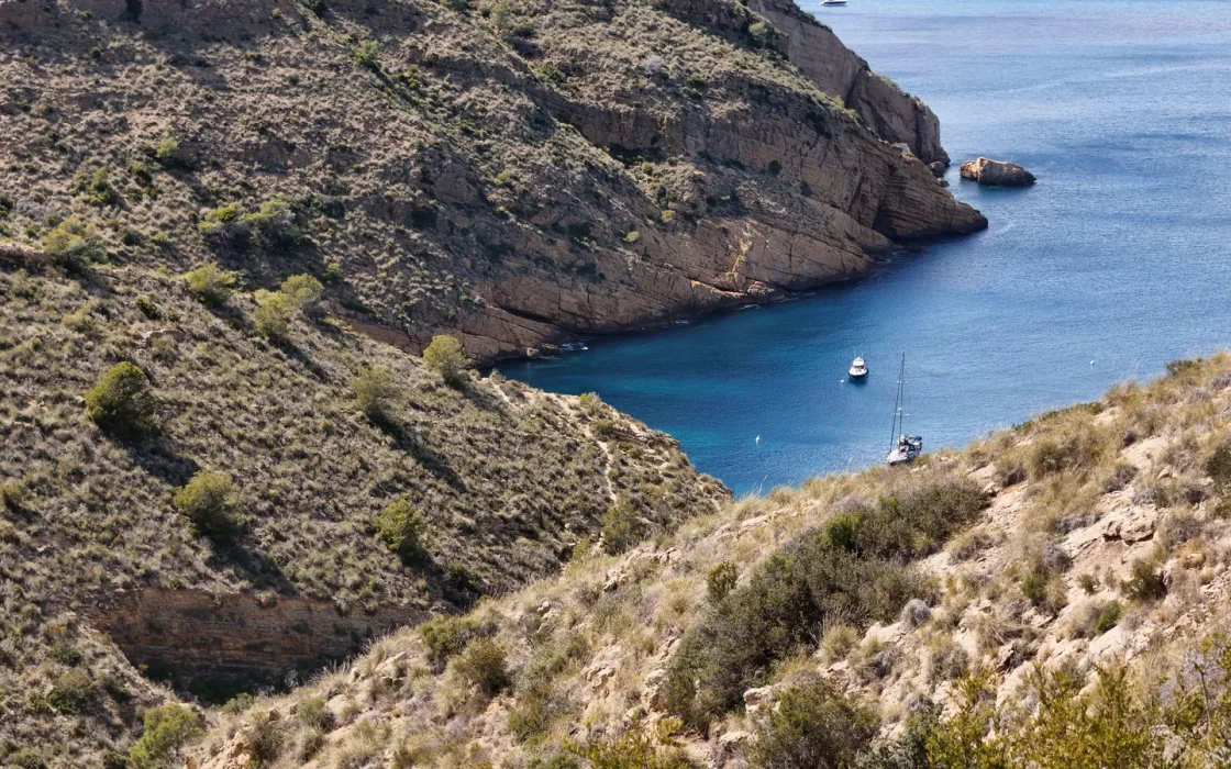 Voilier en mer pour illustrer croisière Baléares voilier