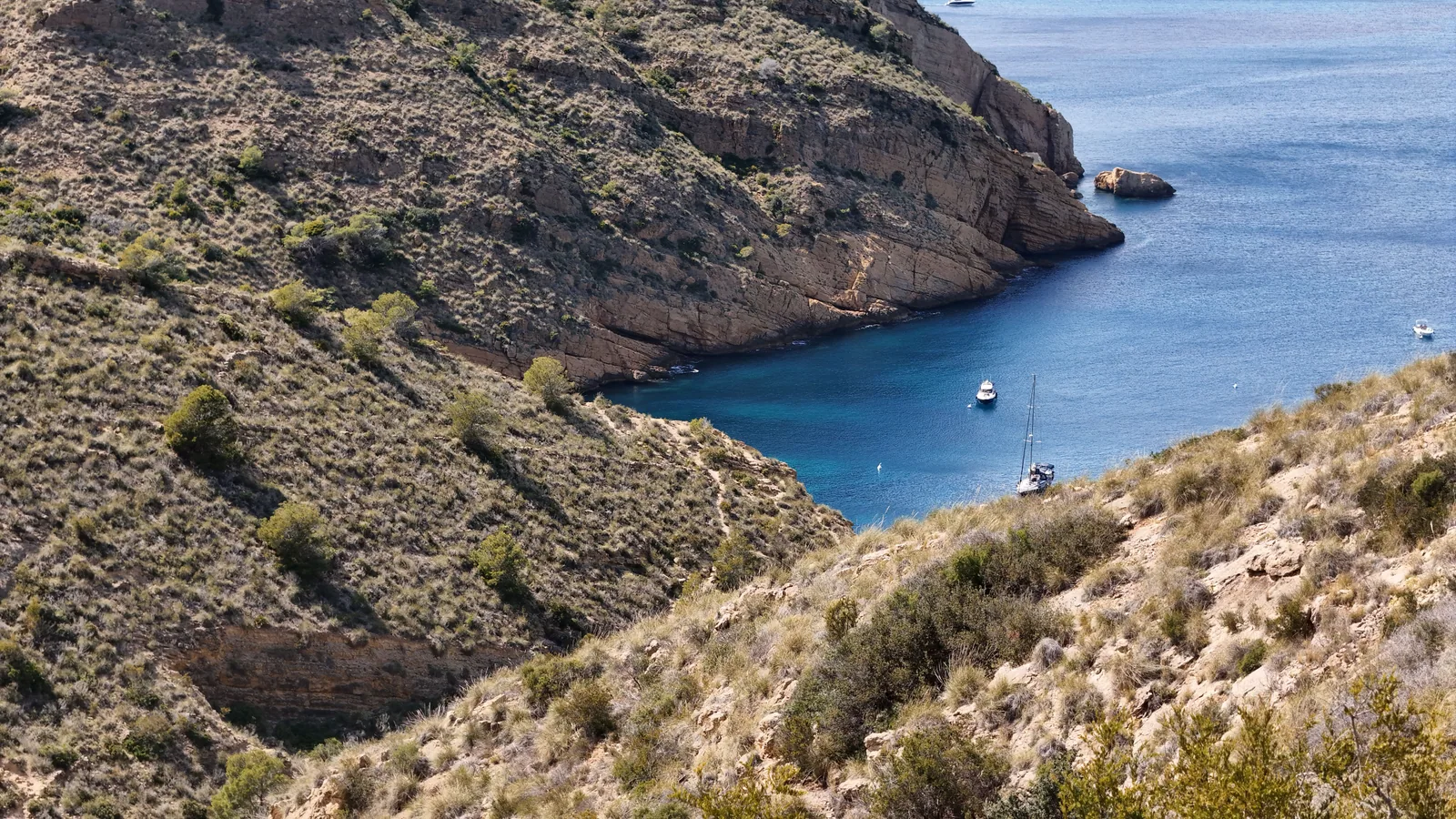 Voilier en mer pour illustrer croisière Baléares voilier